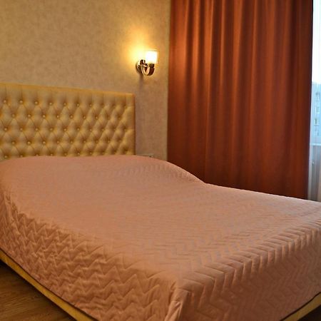 Apartlux 3 Chernihiv Ngoại thất bức ảnh