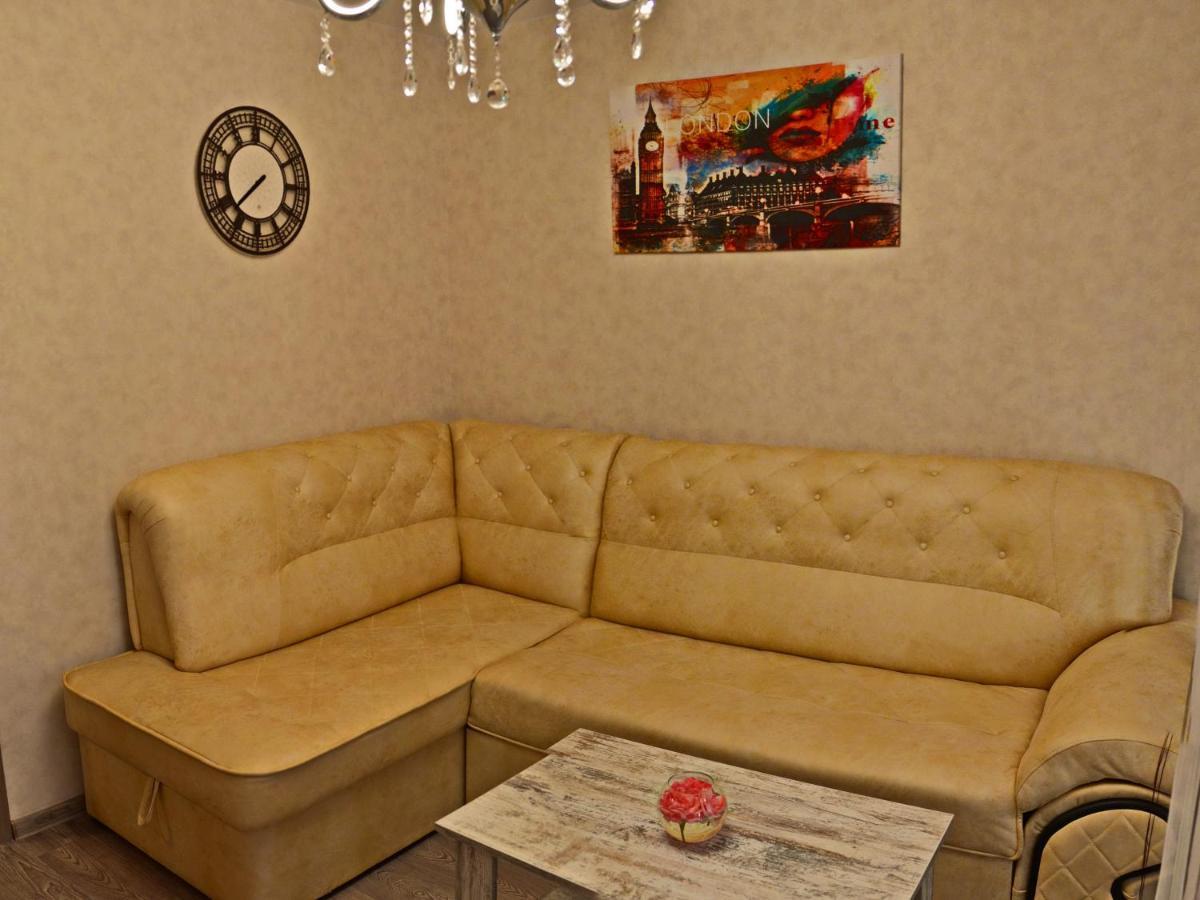 Apartlux 3 Chernihiv Ngoại thất bức ảnh